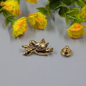 Heavy Gold Plated Vintage Angel Pin Brooch